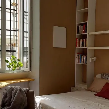 Houston House Апартаменты
